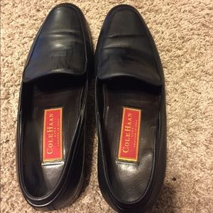 Authentic Cole Haan Men’s leather dress shoes
